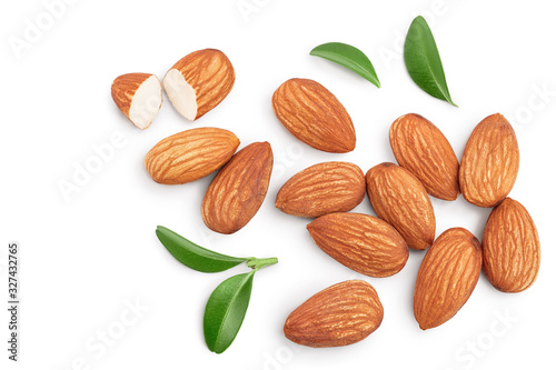Photographie Almonds nuts with leaves isolated on white background with clipping path and full depth of field