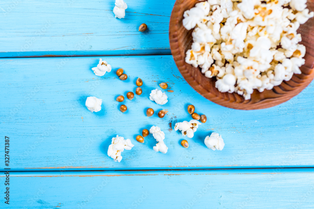 Popcorn in wood dish Popcorn in wood dish