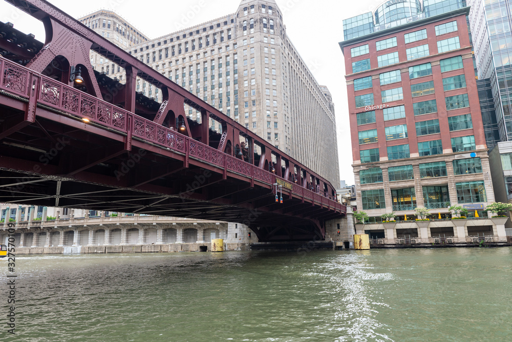 Chicago and its bridges connecting the city Chicago and its bridges connecting the city