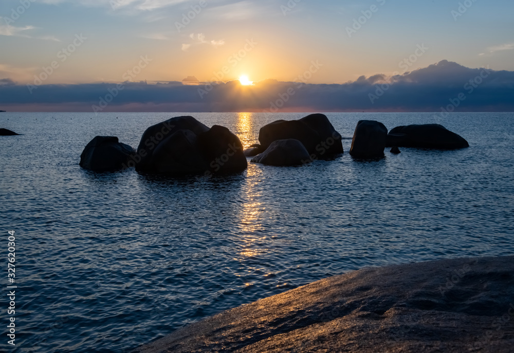 Φωτογραφία Tortoli Orri Beach Sardininen Strand Felsen Meer mediterran Sonnenaufgang Ruhe S