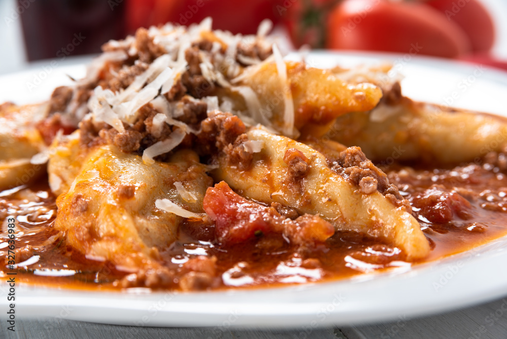 Culurgiones al ragu di manzo, Cucina Sarda Culurgiones al ragu di manzo, Cucina Sarda