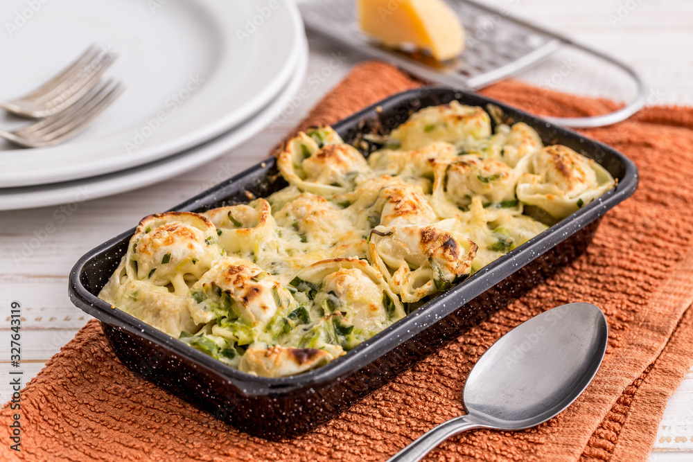meat capelletis with leek cream meat capelletis with leek cream