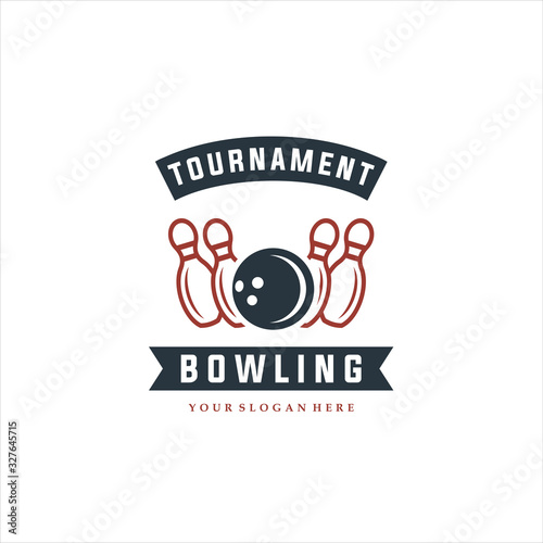 Bowling vector logotype, emblem and badge. Club gaming play, skittle and strike illustration. Template for bowling club, tournament, champion, challenge, Bowling vintage logo. 