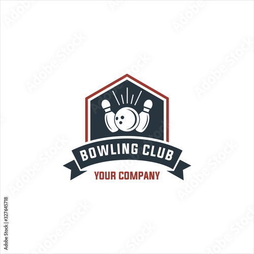 Bowling vector logotype, emblem and badge. Club gaming play, skittle and strike illustration. Template for bowling club, tournament, champion, challenge, Bowling vintage logo. 