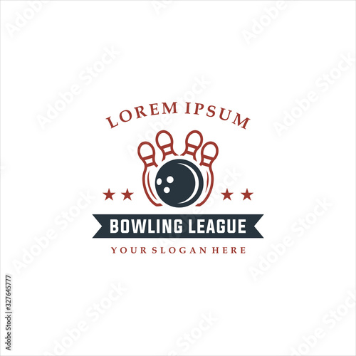 Bowling vector logotype, emblem and badge. Club gaming play, skittle and strike illustration. Template for bowling club, tournament, champion, challenge, Bowling vintage logo. 