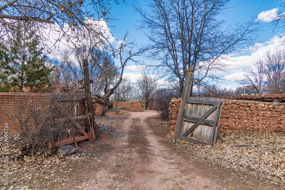Old Gate and Road 