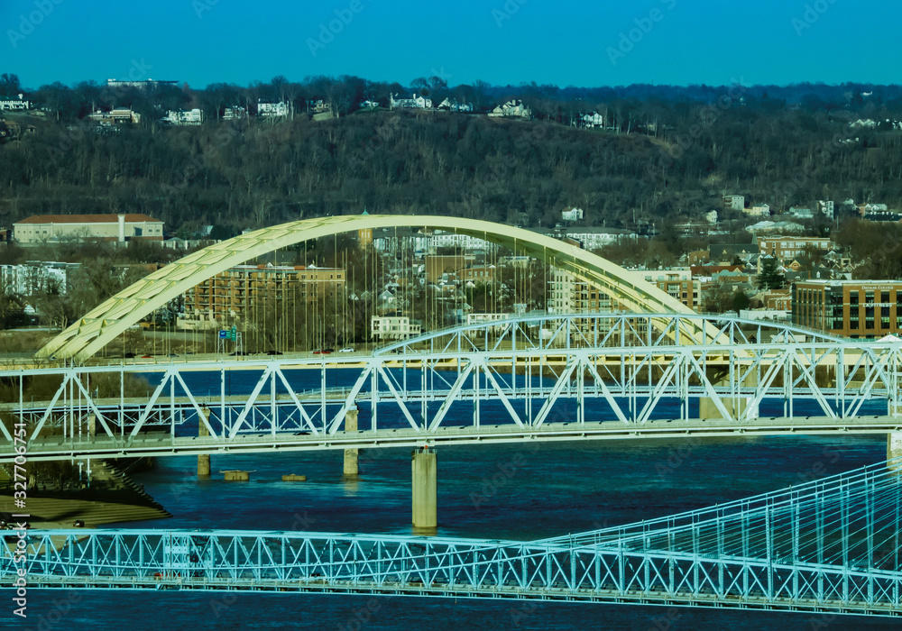 Fototapeta premium Cincinnati Ohio River Bridge