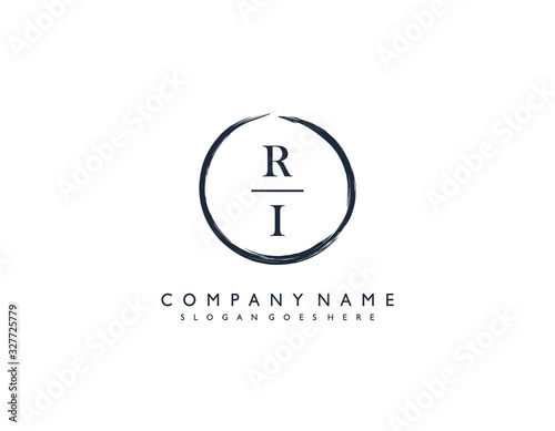 RI initial letter elegant handwriting logo collection