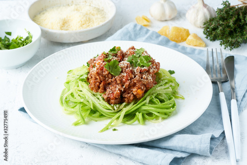 Keto pasta Bolognese with mincemeat and zucchini noodles, fodmap, lchf, low carb