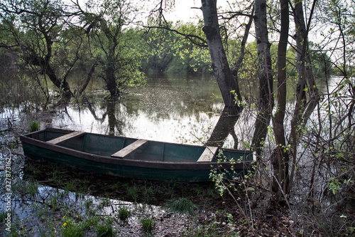Fototapeta Naklejka Na Ścianę i Meble -  River and fishing boats