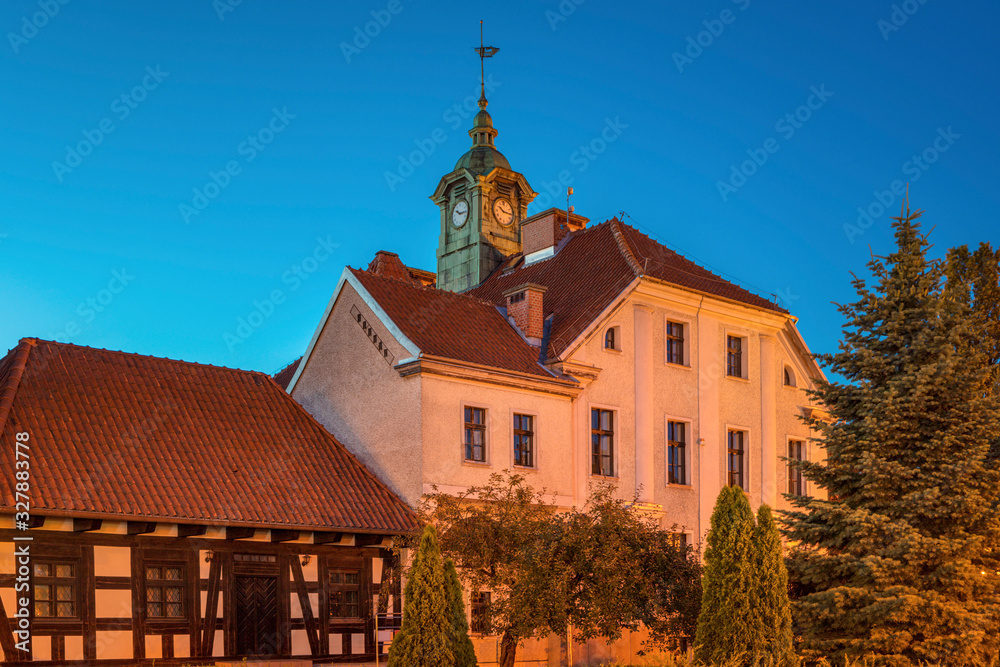 Fototapeta premium Mragowo Town Hall