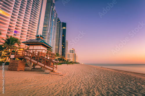 Obraz na płótnie Sunny Isles Beach w salonie