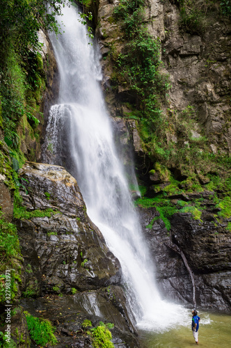 Fototapeta Naklejka Na Ścianę i Meble -  waterfall 
