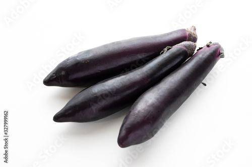 Wallpaper Mural 白い背景をバックに撮影した3本の那須 Torontodigital.ca