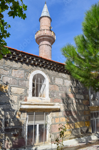 Sefersah Mosque, Ezine