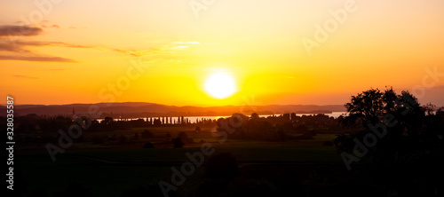 Morgenstimmung am Bodensee mit Blick auf Radolfzell