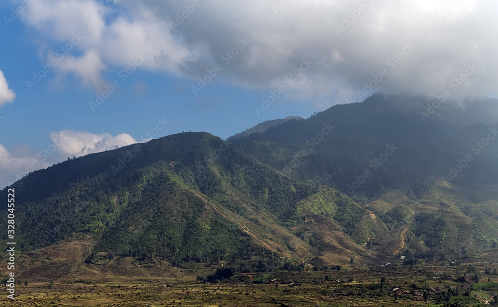 Fototapeta premium Blue sky Mountain landscape