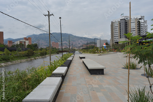 Boulevar Parque del Rio en Medellin
