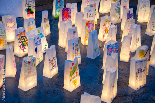 Εκτύπωση καμβά Vigil Candlelight Bag Lanterns