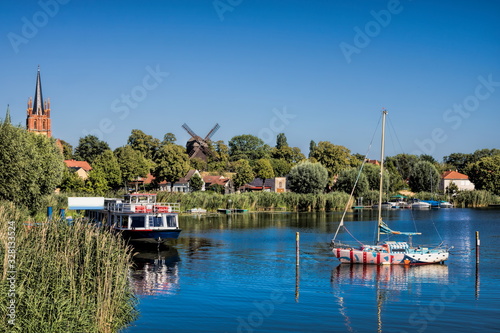 Obraz na płótnie werder havel, germany - idylle an der havel w salonie