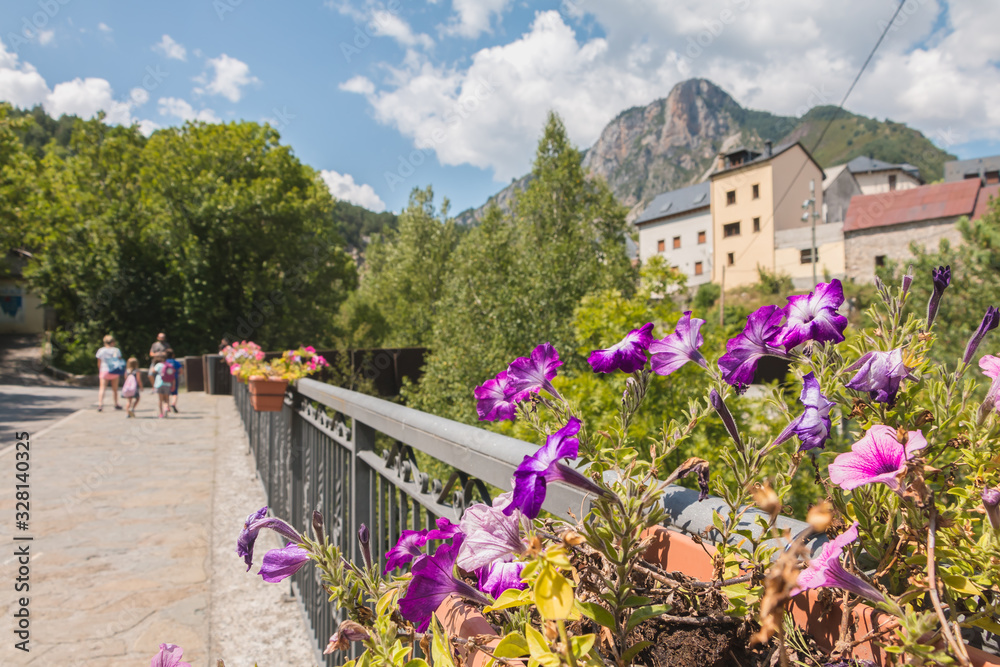 Φωτογραφία atmosphere and architecture of a small Spanish village of Bielsa