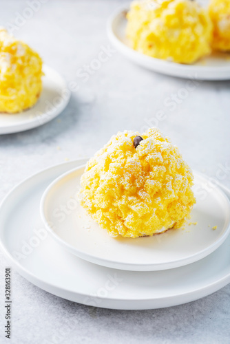 small cake mimosa
