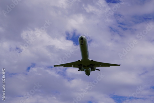 aircraft landing, air traffic, air traffic safety, sky, aircraft, aircraft landing assistance system