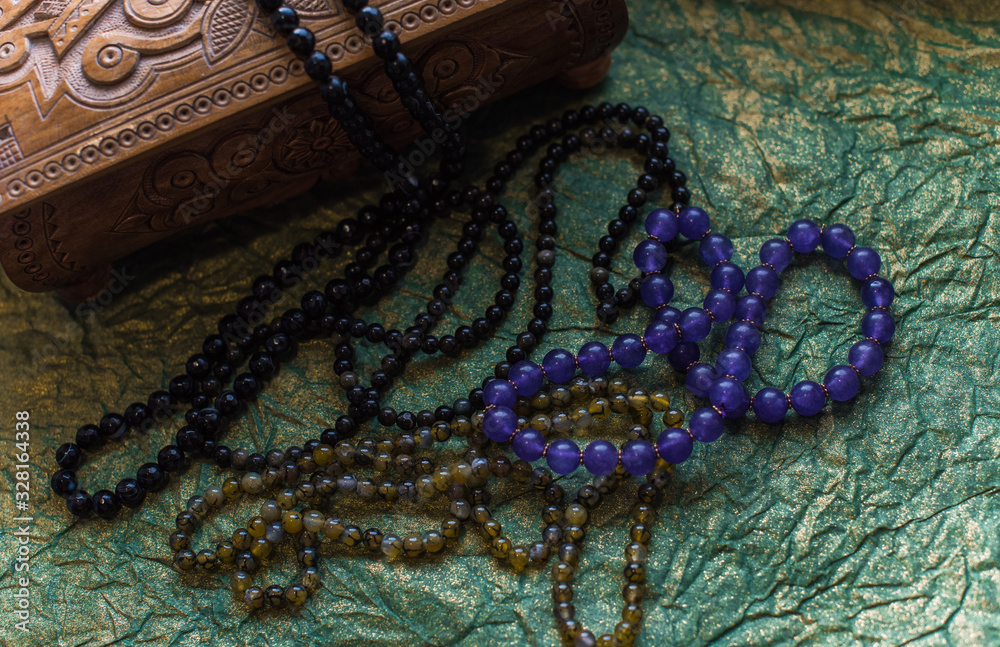 Naklejka premium Natural gemstone , amethyst stone accessorize close up, boho details 