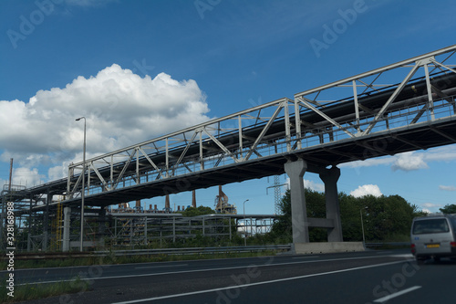 Industriebrücke über die Autobahn A4