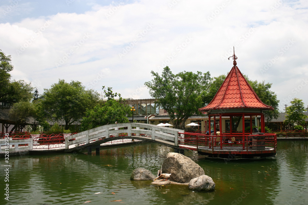 Fototapeta premium Lake, bridge of the Hualien Tourism Sugar Factory