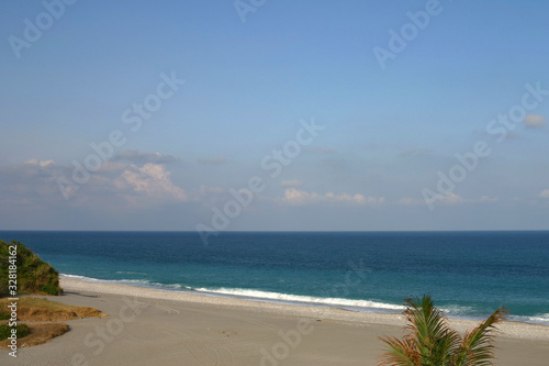 Fototapeta Naklejka Na Ścianę i Meble -  Beautiful sunny coast landscape of the Hualien County