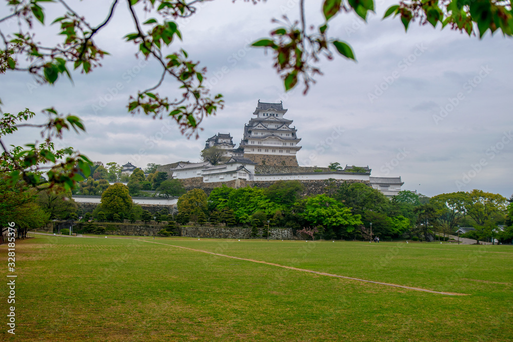 Vista do Jardim para o Himeji Castle em Osaka