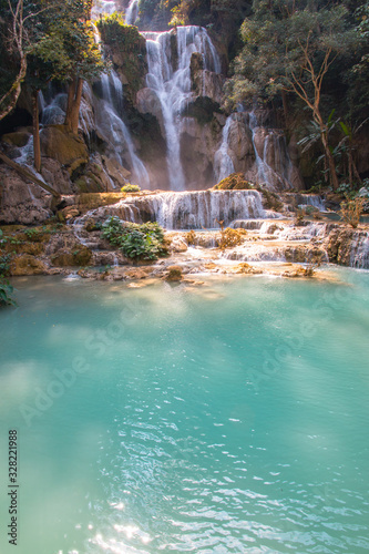 Fototapeta Naklejka Na Ścianę i Meble -  Kuang Si Waterfalls, Luang Phrabang, Lao