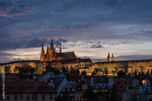 Prague Castle by night © francescograssi