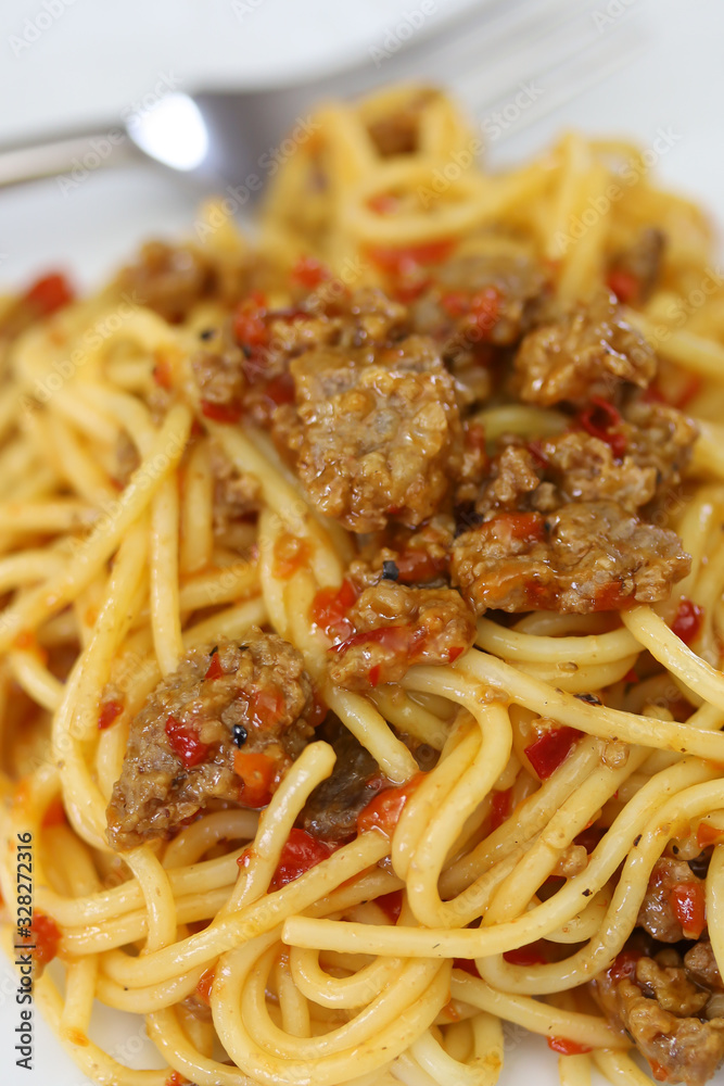 spaghetti au boeuf et aux poivrons spaghetti au boeuf et aux poivrons