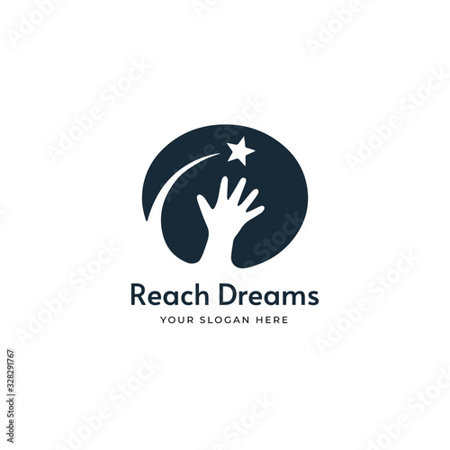 Reach dreams logo design