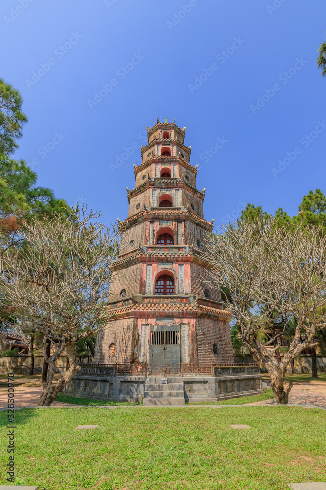 ティエンムー寺（天姥寺）　ベトナム　フエ　Thien Mu temple Vietnam Hue