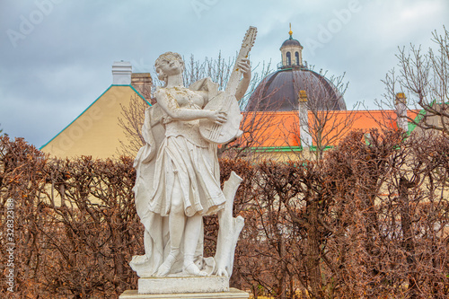 Photography Sculpture of the man with lute