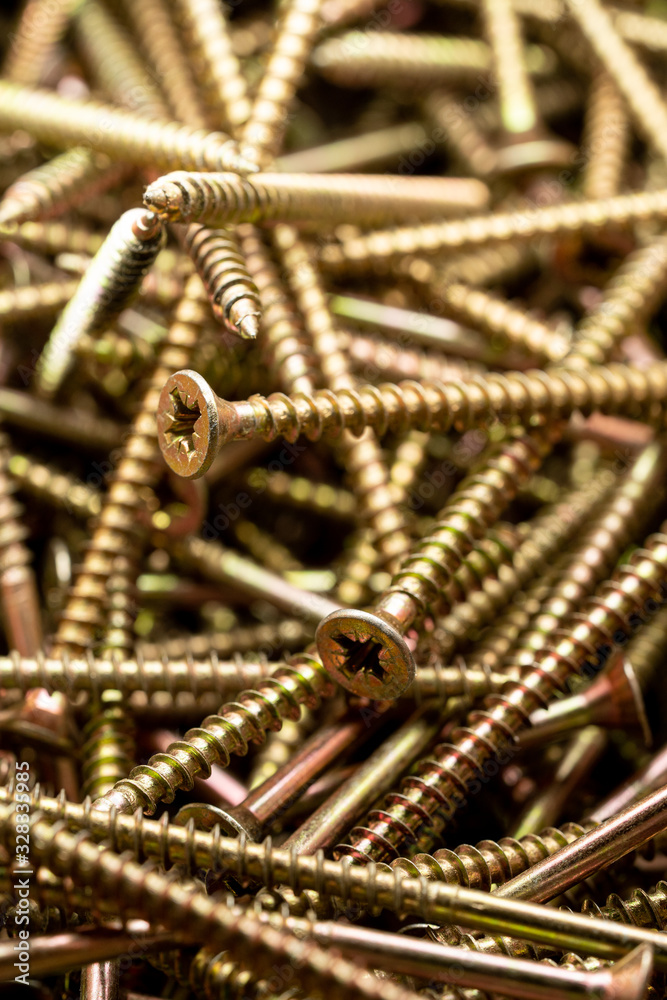 Hardened wood screws used in carpentry and handicrafts for industrial and household.