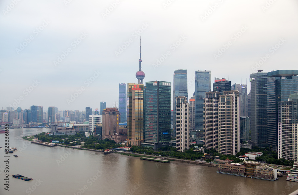 Fototapeta premium Huangpu river of Shanghai reflects Pudong New Area 