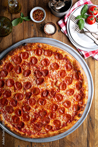 Large pepperoni pizza