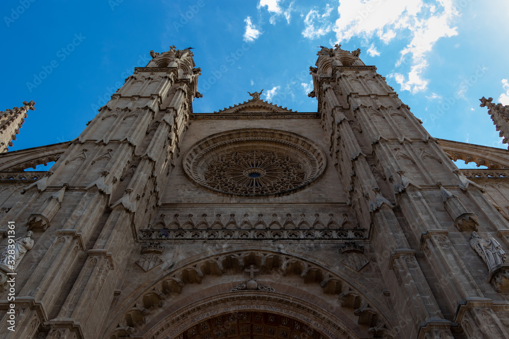 Fototapeta premium close up of Santa Maria Cathedral on a beautiful sunny day in april, Palma de Mallorca, Spain