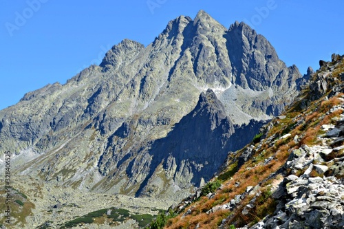 Wysoka, widok ze szlaku na Przełęcz pod Osterwą, Tatry Słowackie