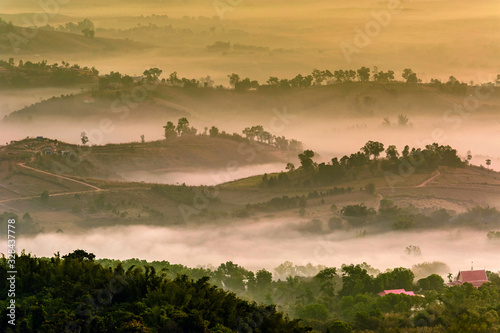 Fototapeta Naklejka Na Ścianę i Meble -  View light morning mist mountain  in khaokho phetchabun, Thailand 