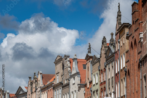 Häuser und Giebel in der schönen wieder aufgebauten Altstadt Danzigs