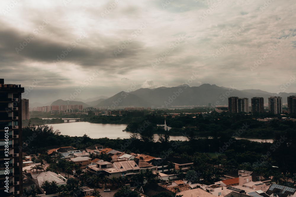 Cloudy overcast in a Brazilian city