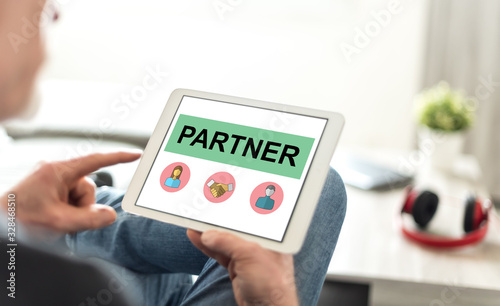 Partner concept on a tablet