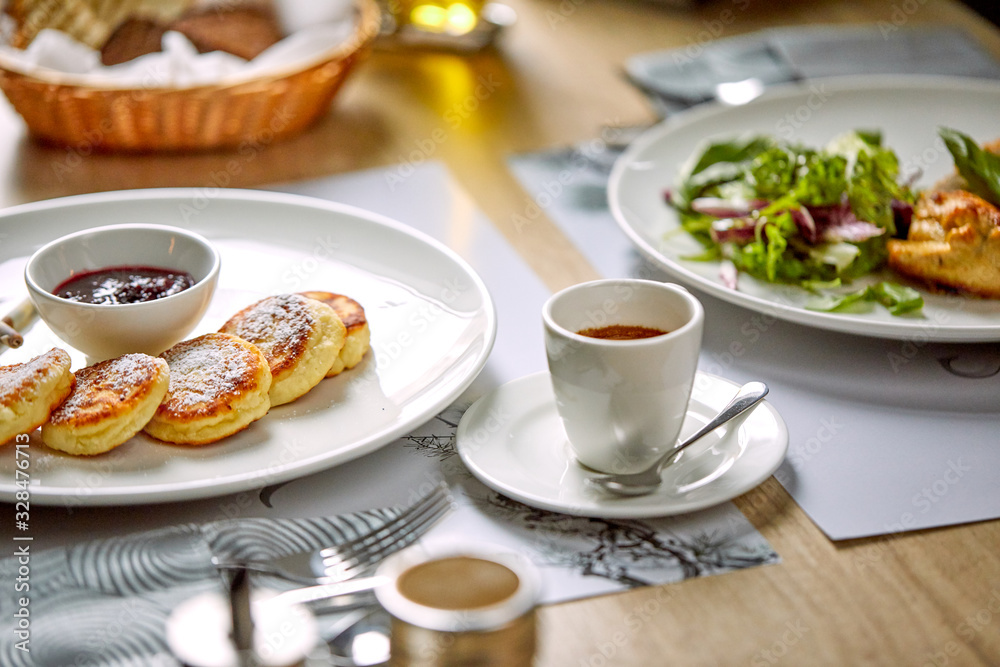 breakfast in the cafe