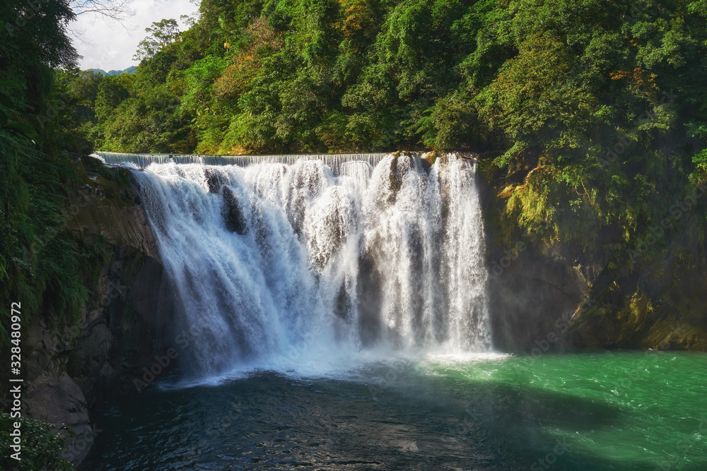 Fototapeta premium Shifen waterfall known as Taiwan's Niagara falls
