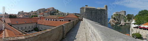 auf der Stadtmauer von Dubrovnik